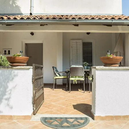 Apartman Dorjan Karmelo Rovinj