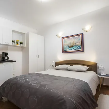 Apartman Dorjan Karmelo Rovinj