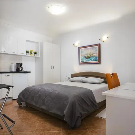 Apartman Dorjan Karmelo Rovinj